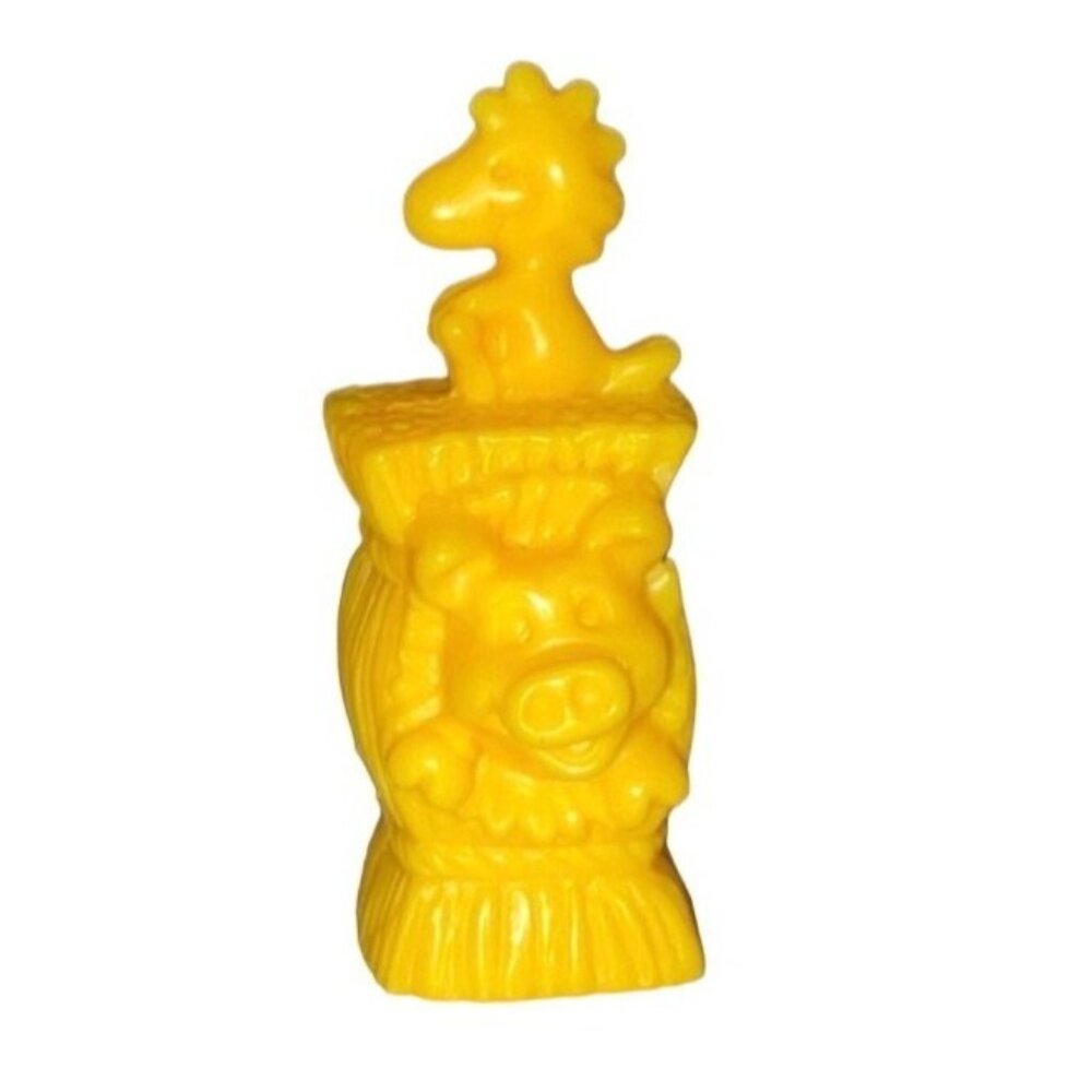Vintage Woodstock Yellow Figurine Toy Pig Hay Bale
